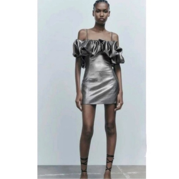 Zara metallic silver off the shoulder ruffle mini avant-garde dress - Picture 1 of 3